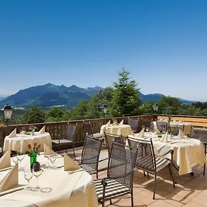 Aparthotel Restaurant Alpenhof Ubersee
